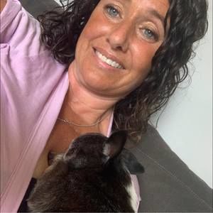 Meet your Posher, Deanna